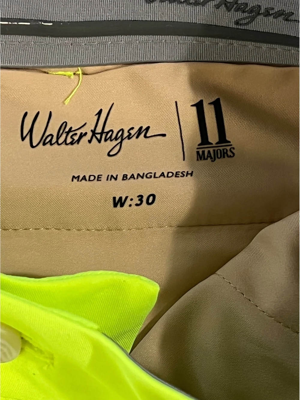 Walter Hagen Men's Neon Yellow Golf Shorts Size 30